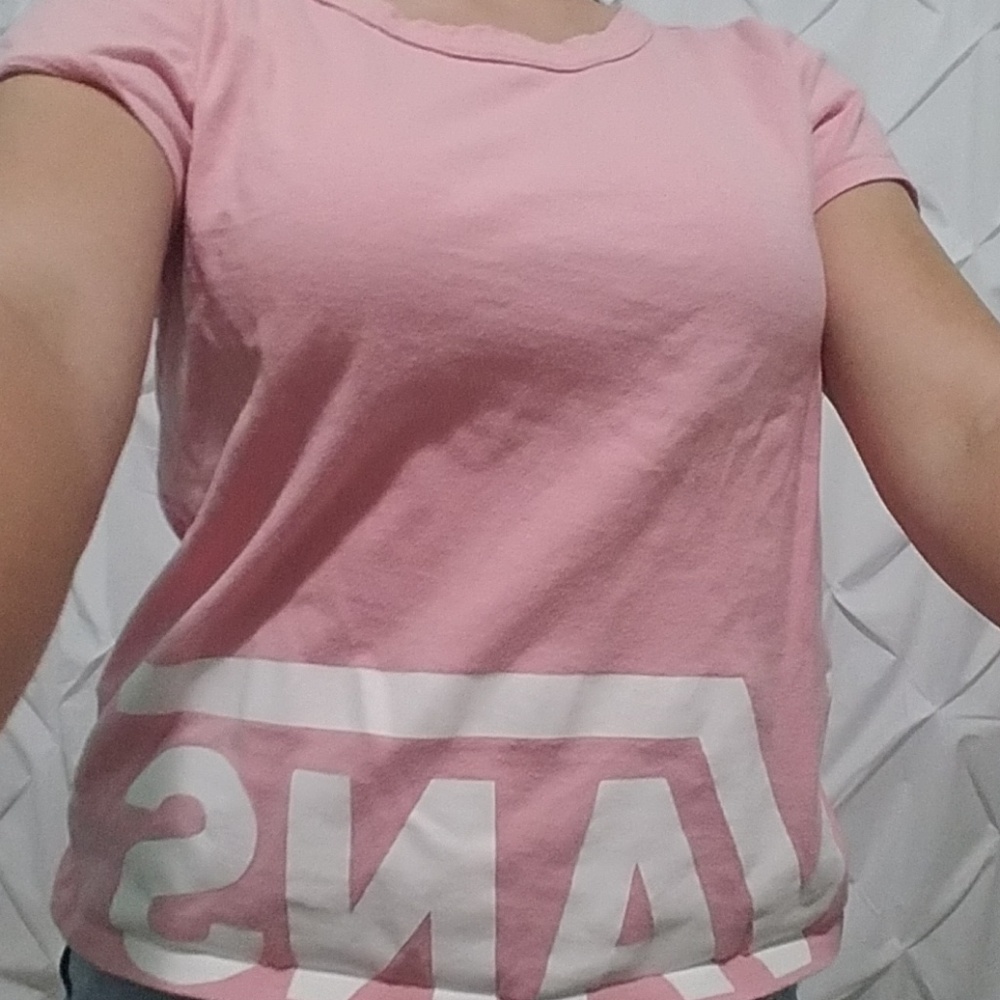 Van's logo tee